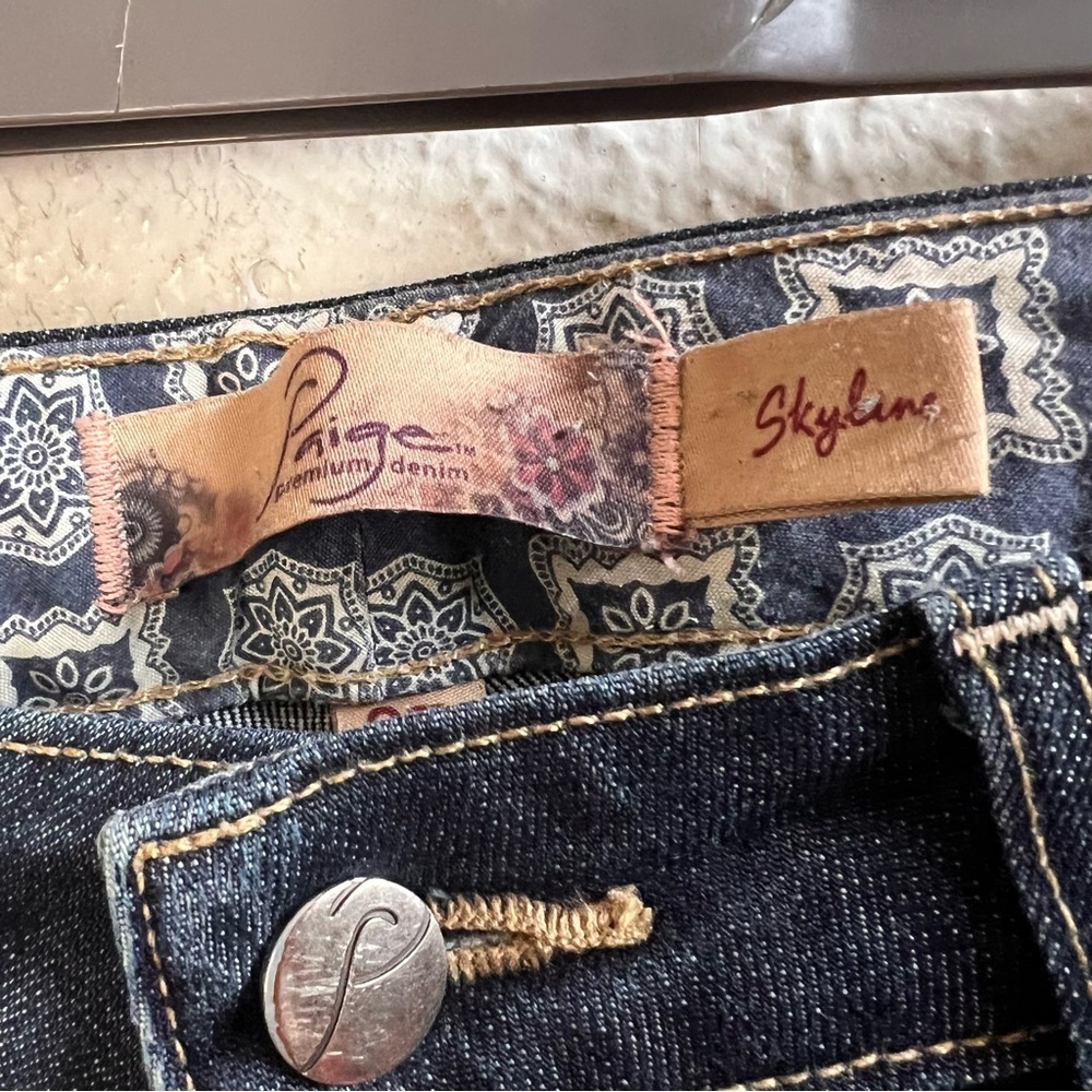Paige skyline mid rise dark wash skinny jeans - Picture 8 of 9